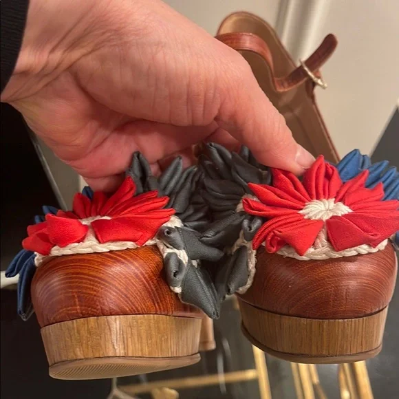 Chanel Rare Runway MarieJane Wedge Brown Floral Heels Size 7.5 M - Picture 16 of 16